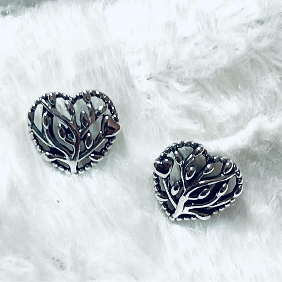 🆕✨ NWT Pandora Tree of Love Stud Earrings 🌳❤️925 Sterling Silver - Picture 2 of 7